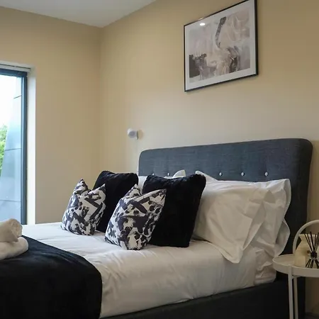The Superior By D-luxe - Luxury - Centre - Free Netflix Apartment *
